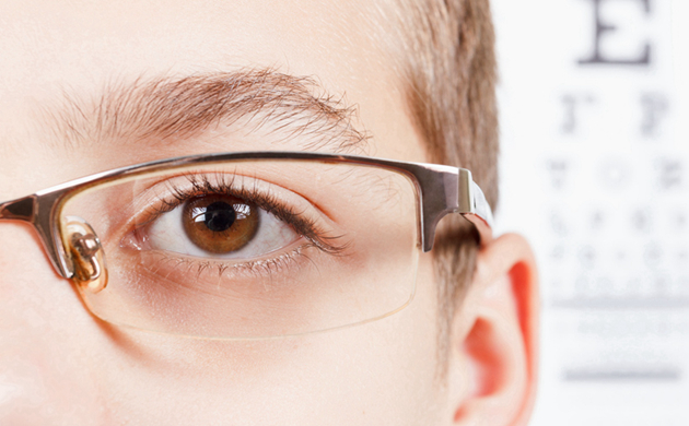 使用隐形眼镜护理液有哪些注意点？